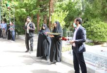 گزارش تصویری مراسم عطرافشاني و غبارروبي گلزار شهدا